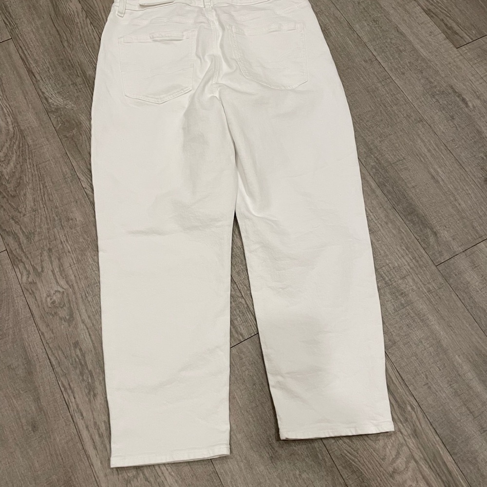 American Eagle Outfitters White Ankle Jeans - Picture 2 of 8
